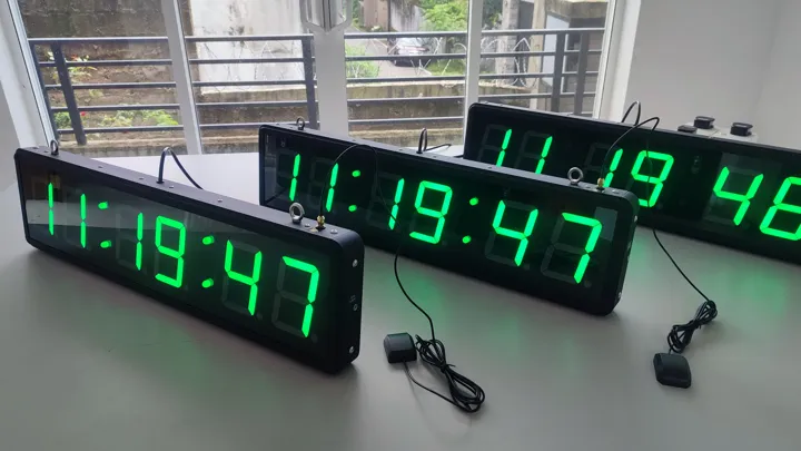 4-inch 6-digit GPS wall clock
