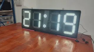12-inch 4-digit GPS wall clock — photograph 2