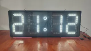 12-inch 4-digit GPS wall clock — photograph 1