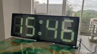12-inch 4-digit GPS wall clock — photograph 10