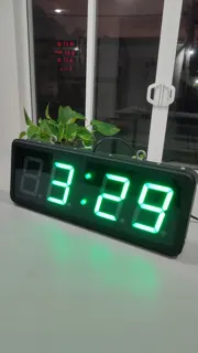 4-inch 4-digit swimming pace clock — photograph 2