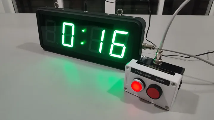 3-inch 4-digit digital stopwatch